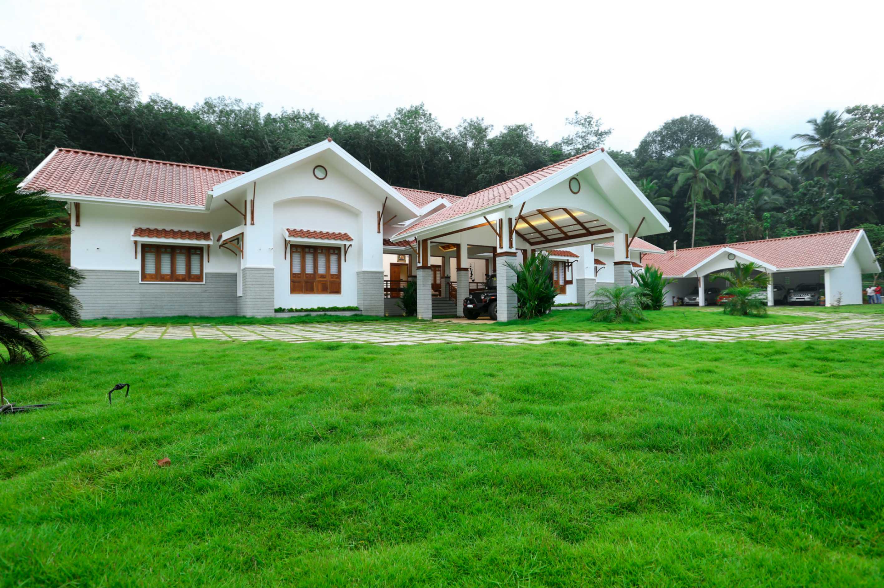 Residence for Mr Joy Mathew at Koorachundu